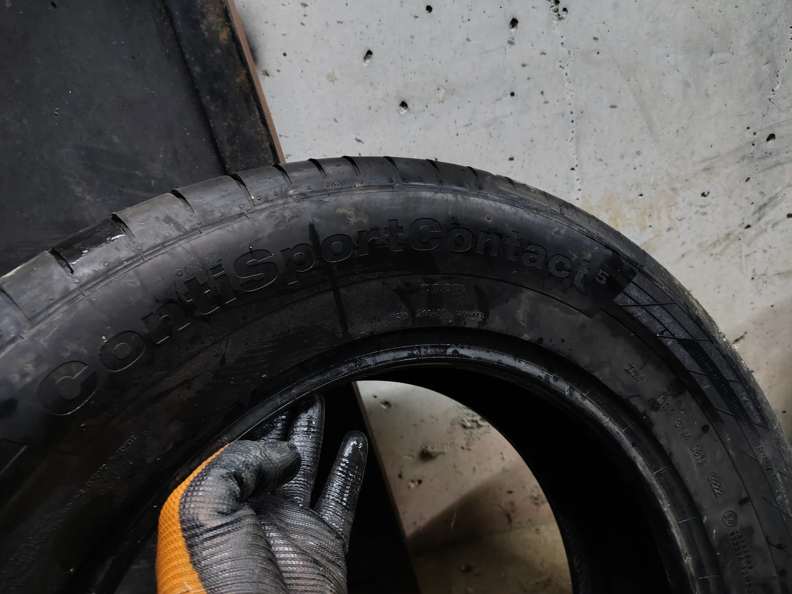 Гуми Летни 255/60R18, снимка 4 - Гуми и джанти - 54088111
