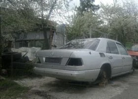 Mercedes-Benz 124 136 коня, снимка 1