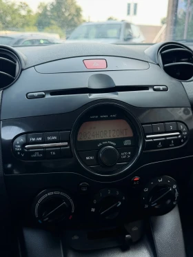 Mazda 2 1.3i / КЛИМА / TAMURA, снимка 8