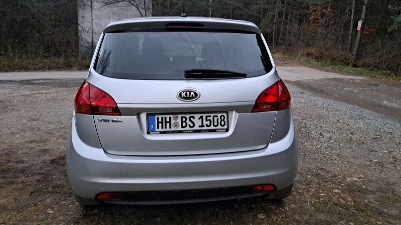 Kia Venga 1.4i LPG, снимка 7 - Автомобили и джипове - 46187175