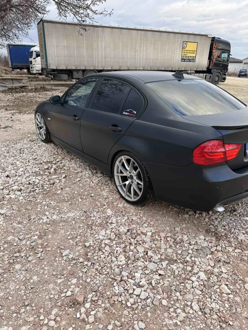 BMW 320 2.0 D M pak  AUT NAVI KOJA PODGREV LUK MAT, снимка 4 - Автомобили и джипове - 48156914