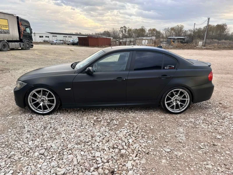 BMW 320 2.0 D M pak  AUT NAVI KOJA PODGREV LUK MAT, снимка 5 - Автомобили и джипове - 48156914