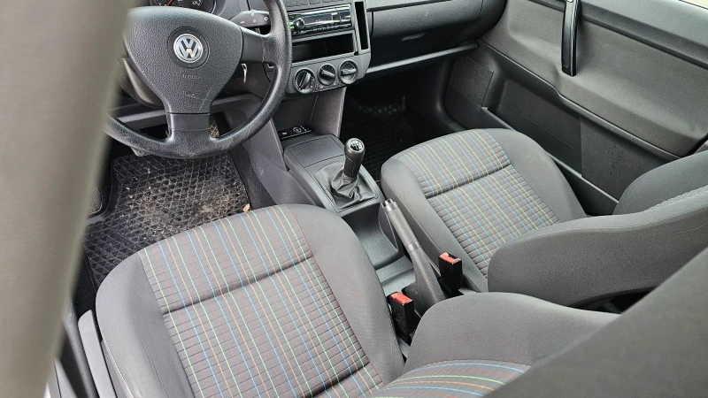 VW Polo 1.4 TDI, снимка 11 - Автомобили и джипове - 48361735