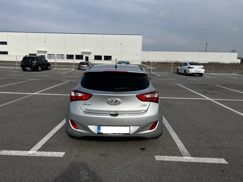 Hyundai I30 1.6 MPI, снимка 6 - Автомобили и джипове - 48956068