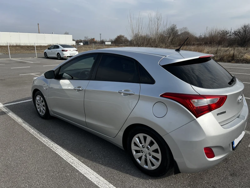 Hyundai I30 1.6 MPI, снимка 5 - Автомобили и джипове - 48956068