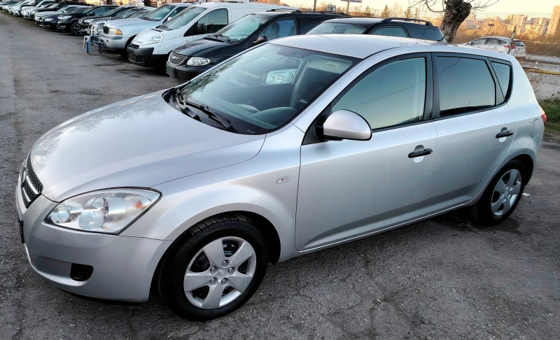 Kia Ceed 1.4i/Siti, снимка 1 - Автомобили и джипове - 49565514