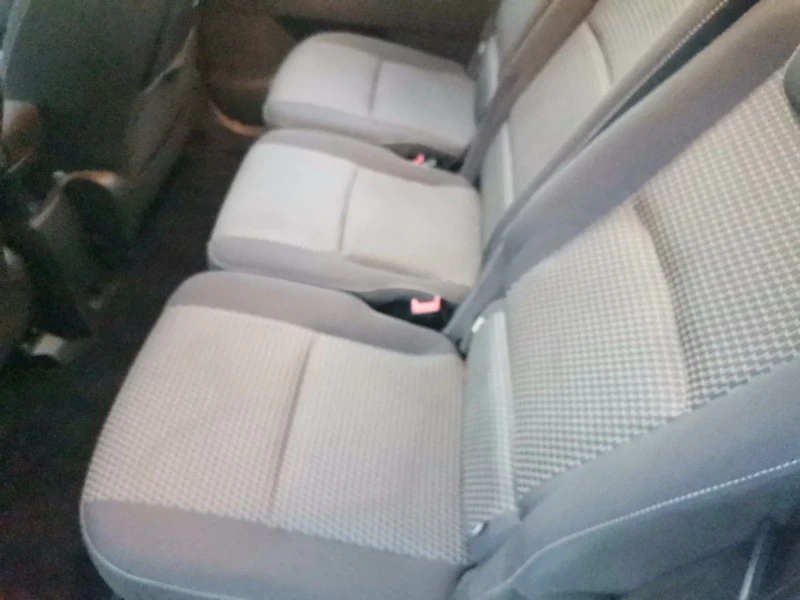 Toyota Verso 1.6, снимка 7 - Автомобили и джипове - 52582317