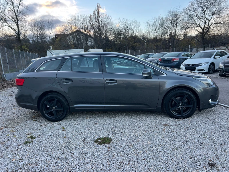 Toyota Avensis 1.8-NAVI FULL, снимка 7 - Автомобили и джипове - 52617005