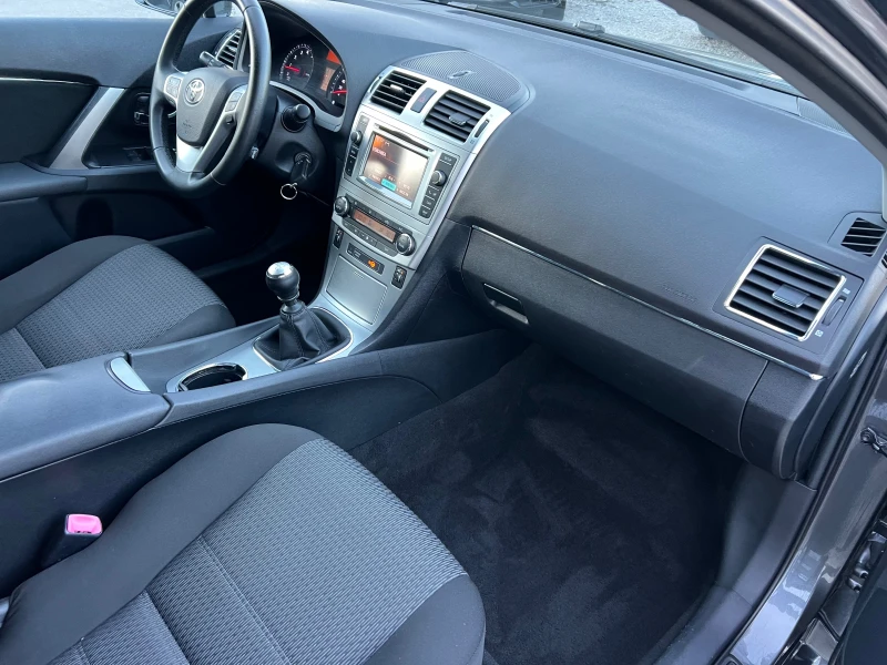 Toyota Avensis 1.8-NAVI FULL, снимка 12 - Автомобили и джипове - 52617005