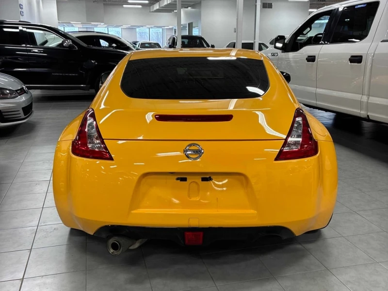 Nissan 370Z * Manual * CARFAX * ЦЕНА ДО БГ, снимка 4 - Автомобили и джипове - 53032168