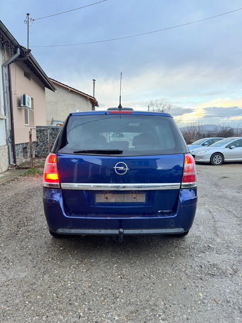 Opel Zafira 2.2 бензин 7МЕСТНА ТОП!!, снимка 3 - Автомобили и джипове - 53075709