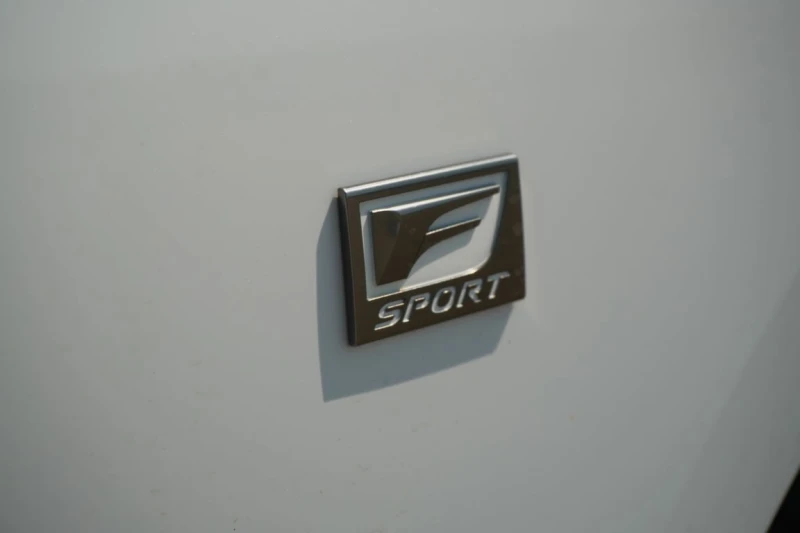 Lexus IS * 300 * F-SPORT * ОБДУХВАНЕ * ПОДГРЕВ* , снимка 16 - Автомобили и джипове - 53277110