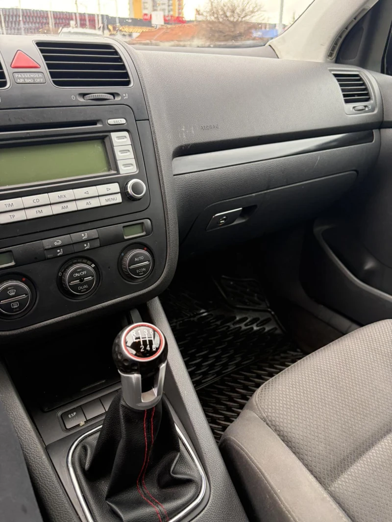 VW Golf 5, снимка 12 - Автомобили и джипове - 53394568
