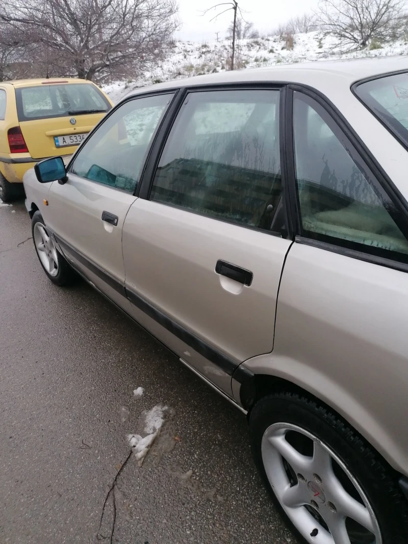 Audi 80 Седан, снимка 2 - Автомобили и джипове - 53407413