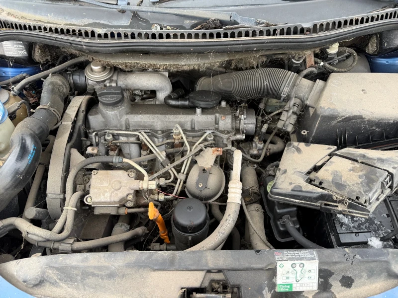 VW Beetle 1.9 тди, снимка 10 - Автомобили и джипове - 53585249