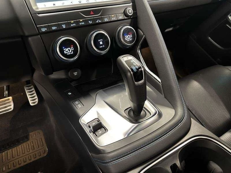 Jaguar E-pace * R Dynamic SE * CARFAX * ЦЕНА ДО БГ, снимка 14 - Автомобили и джипове - 53248393