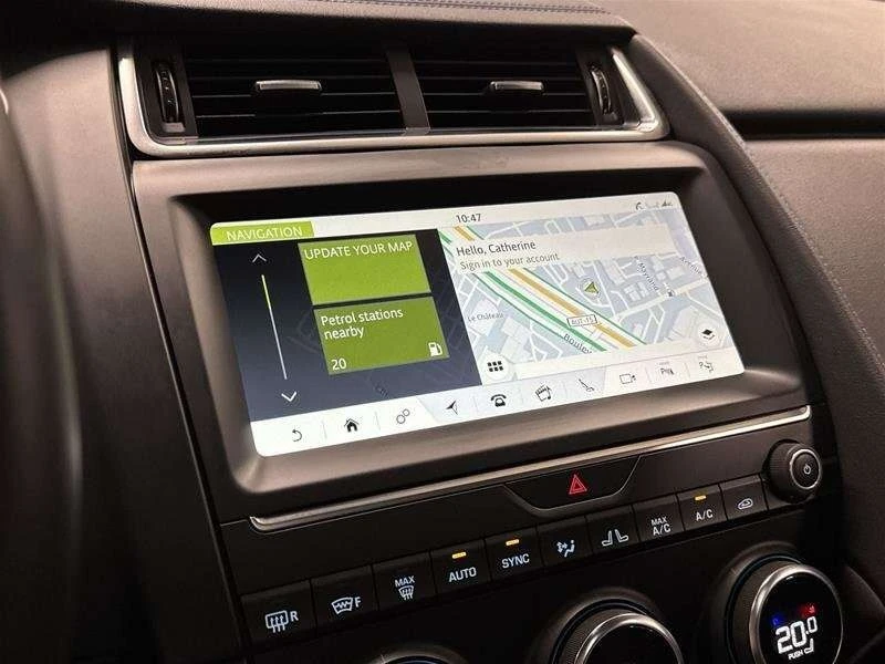 Jaguar E-pace * R Dynamic SE * CARFAX * ЦЕНА ДО БГ, снимка 13 - Автомобили и джипове - 53248393