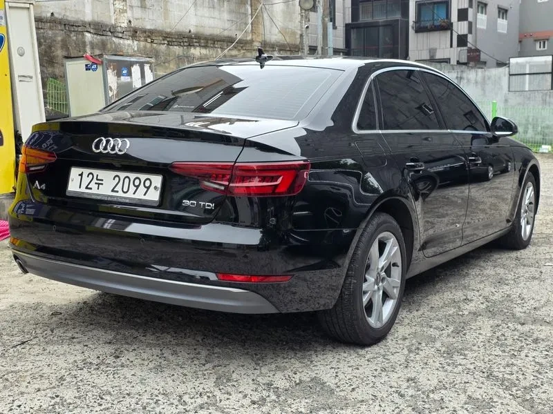 Audi A4 2.0 TDI | Mobile.bg � ����������� 2