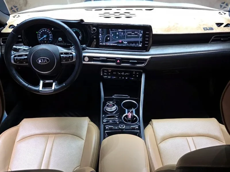 Kia K5 2.0 HYBRID, снимка 7 - Автомобили и джипове - 56497652