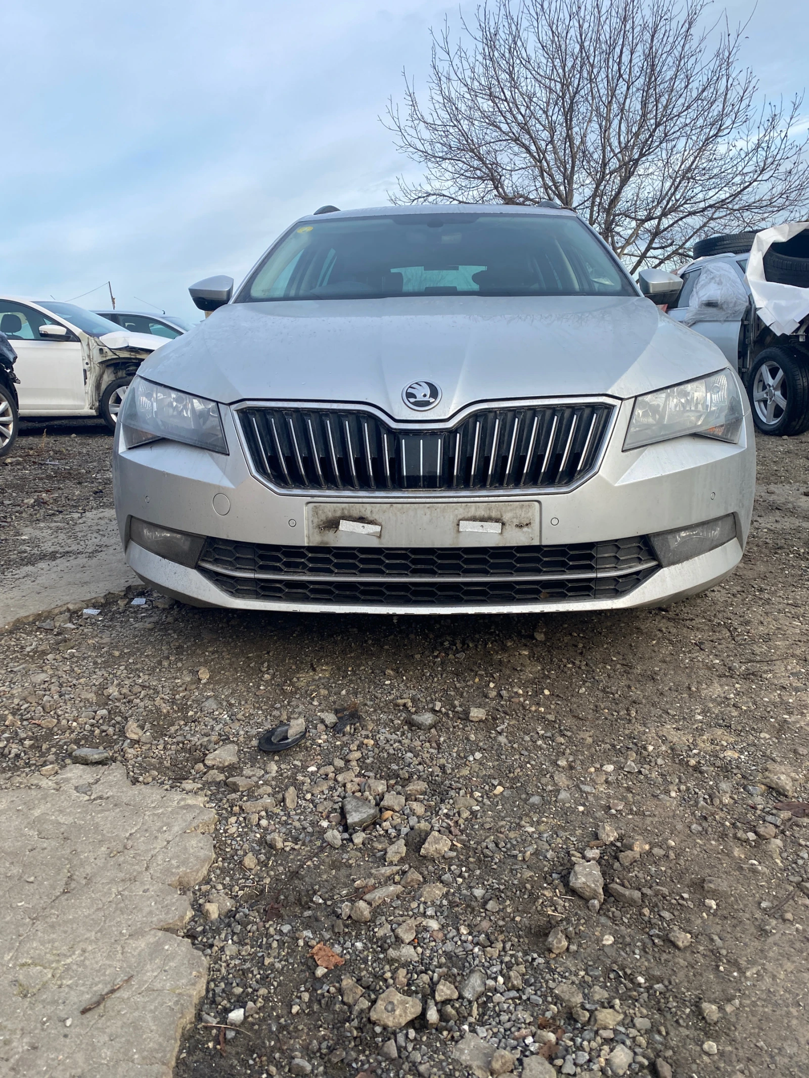 Skoda Superb 1.6tdi, снимка 1