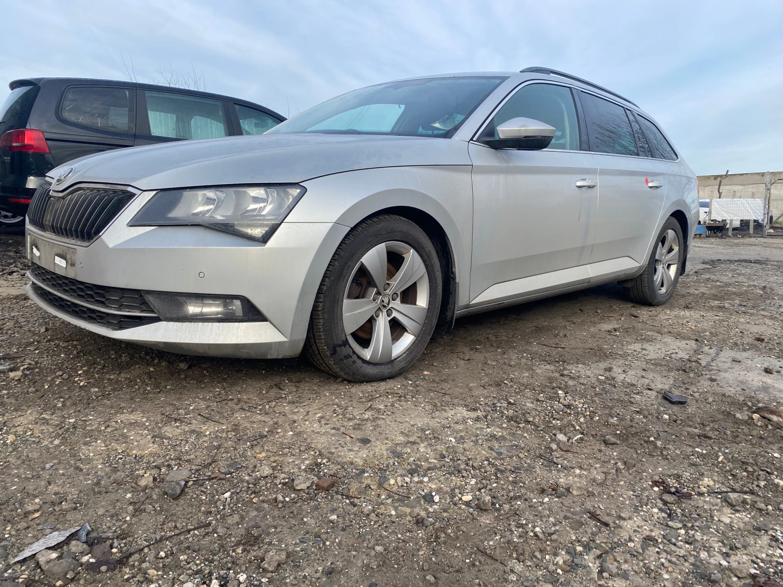 Skoda Superb 1.6tdi - изображение 4