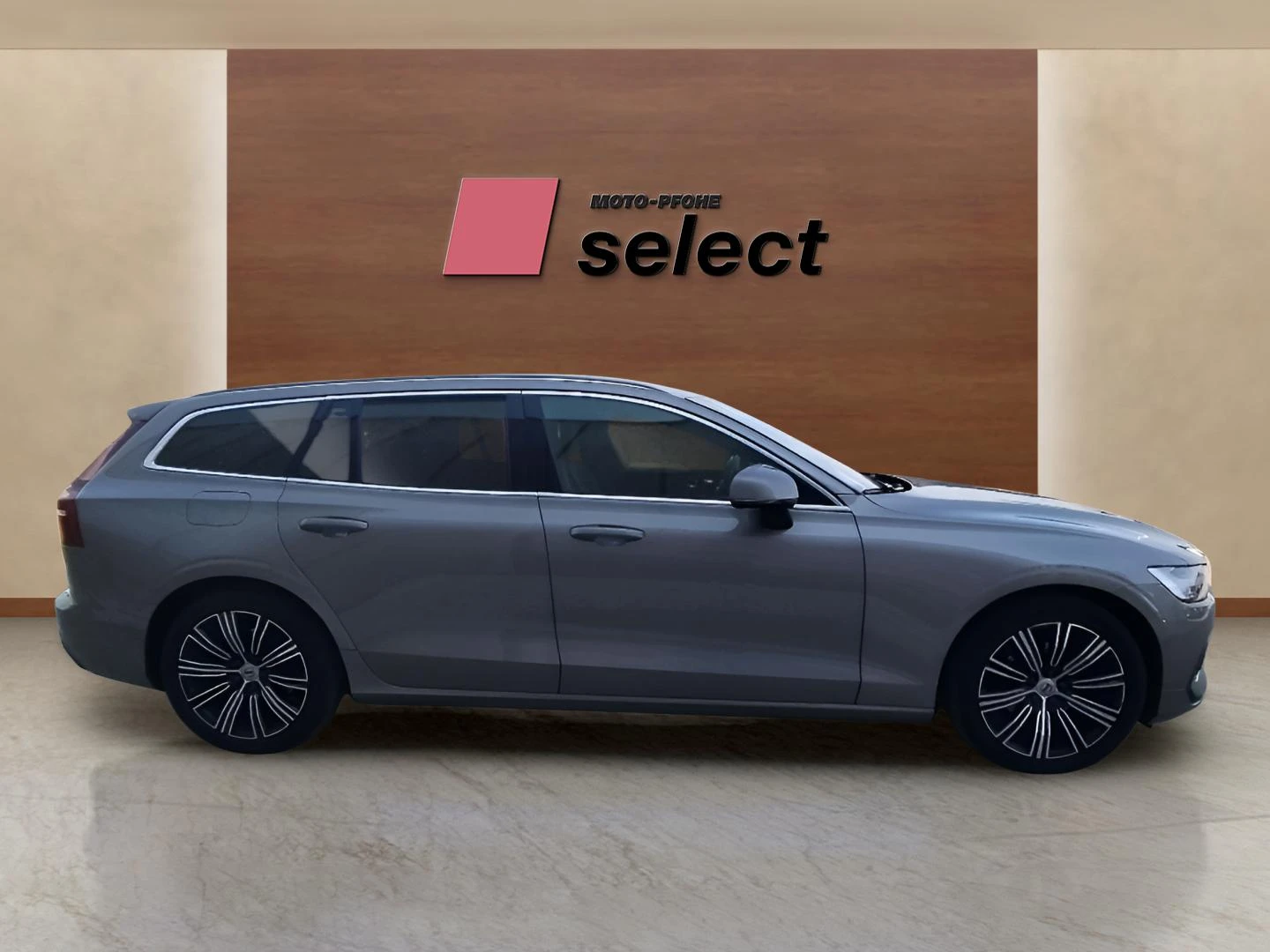 Volvo V60 2.0 D4 - изображение 4