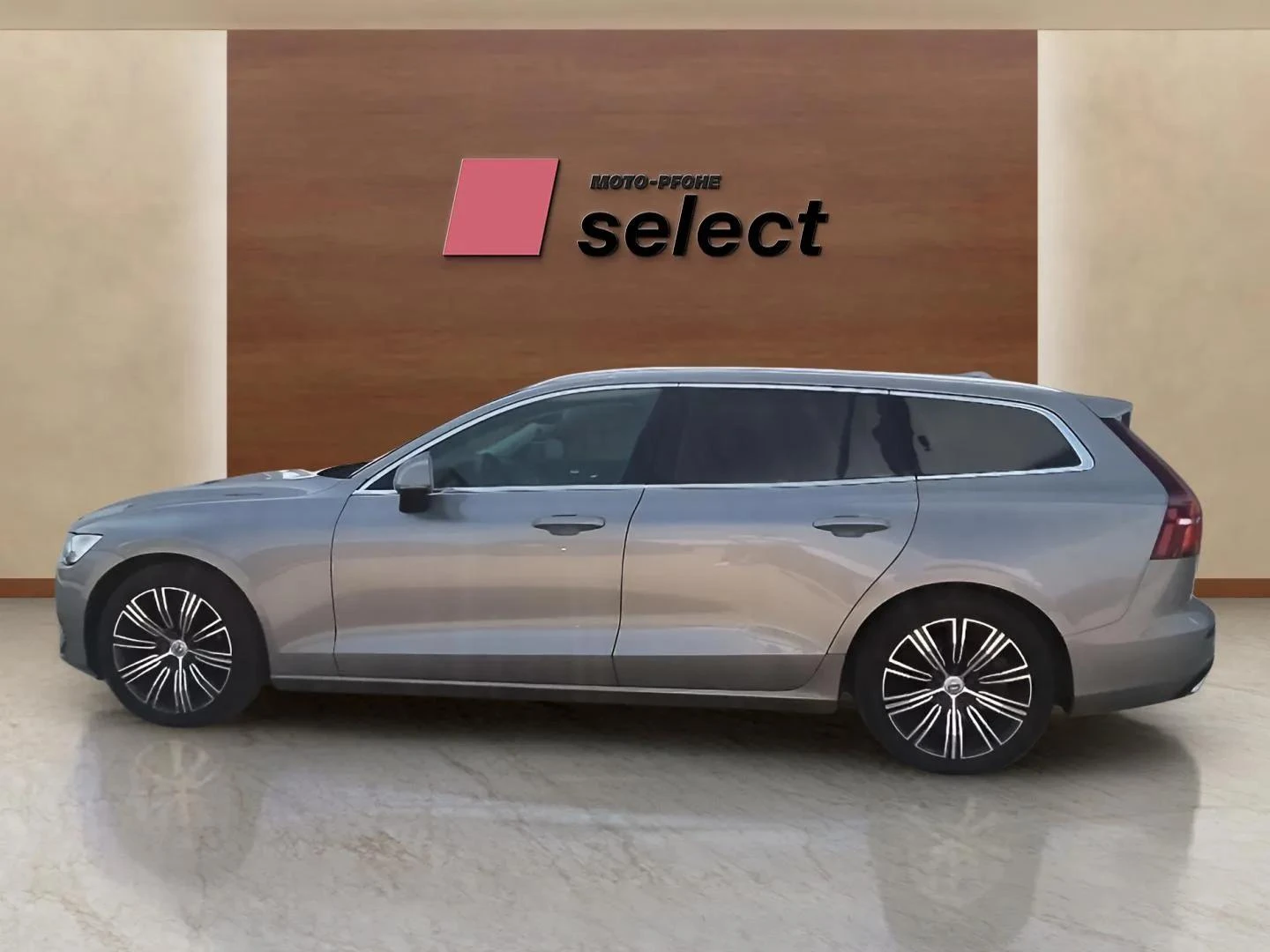 Volvo V60 2.0 D4 - изображение 8