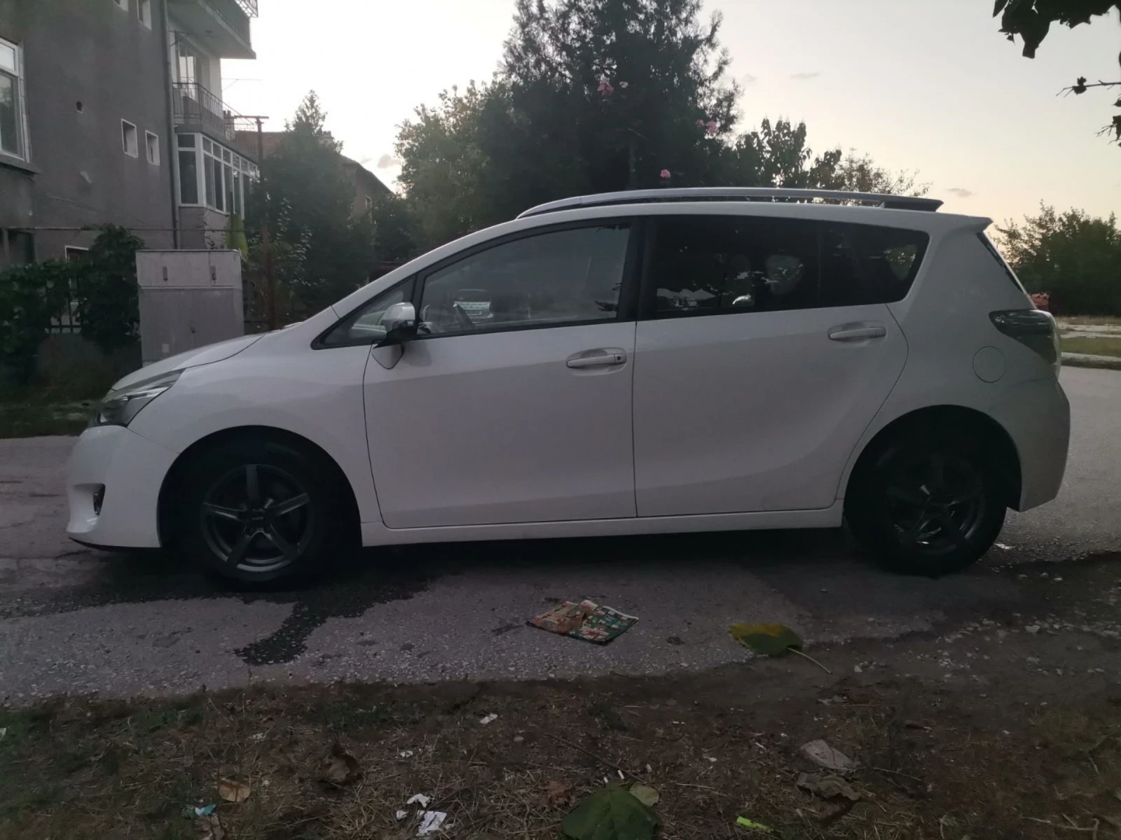 Toyota Verso 1.6 - изображение 2