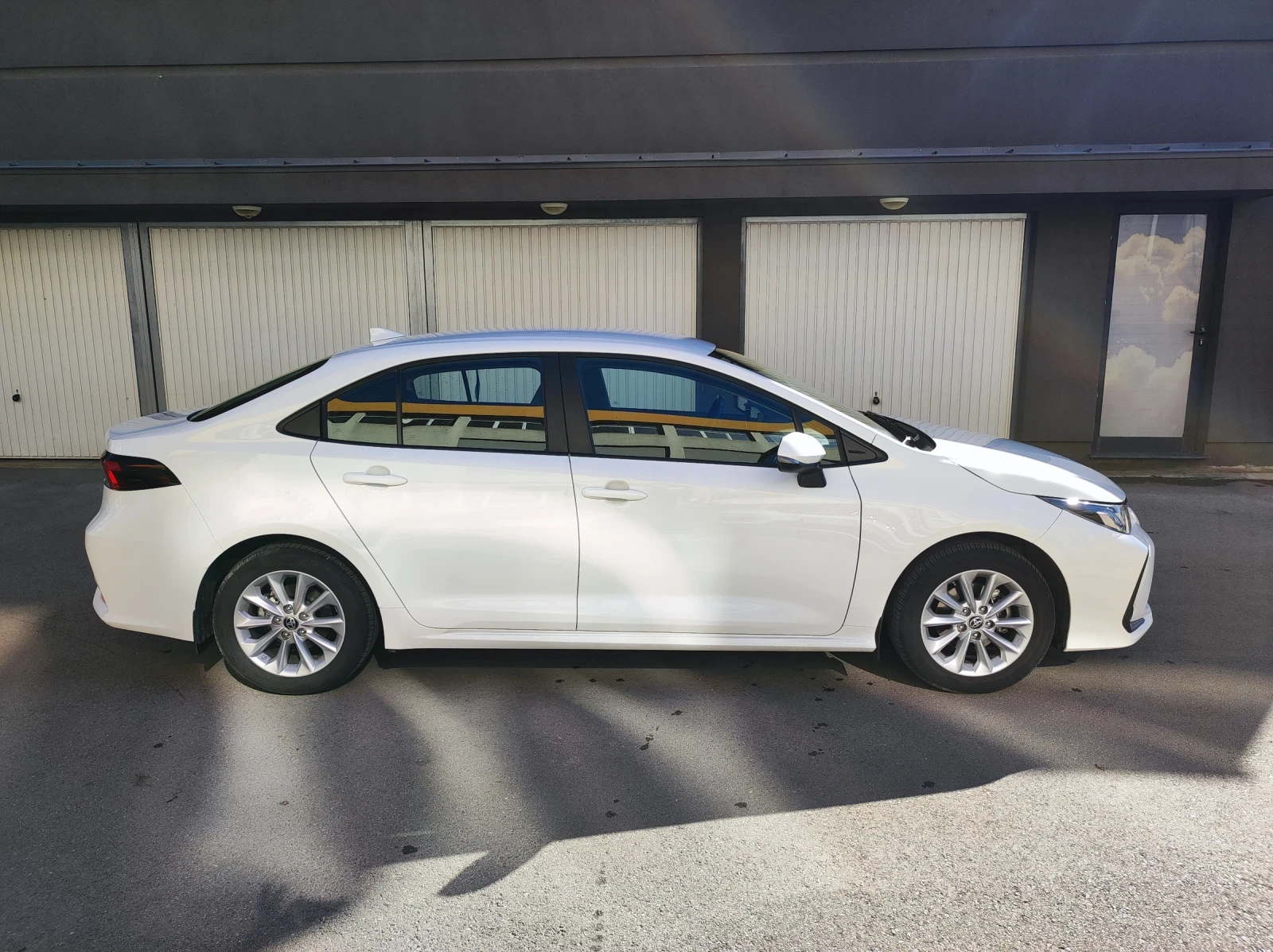 Toyota Corolla 1.5 TNGA 6 / Comfort  | Mobile.bg   4