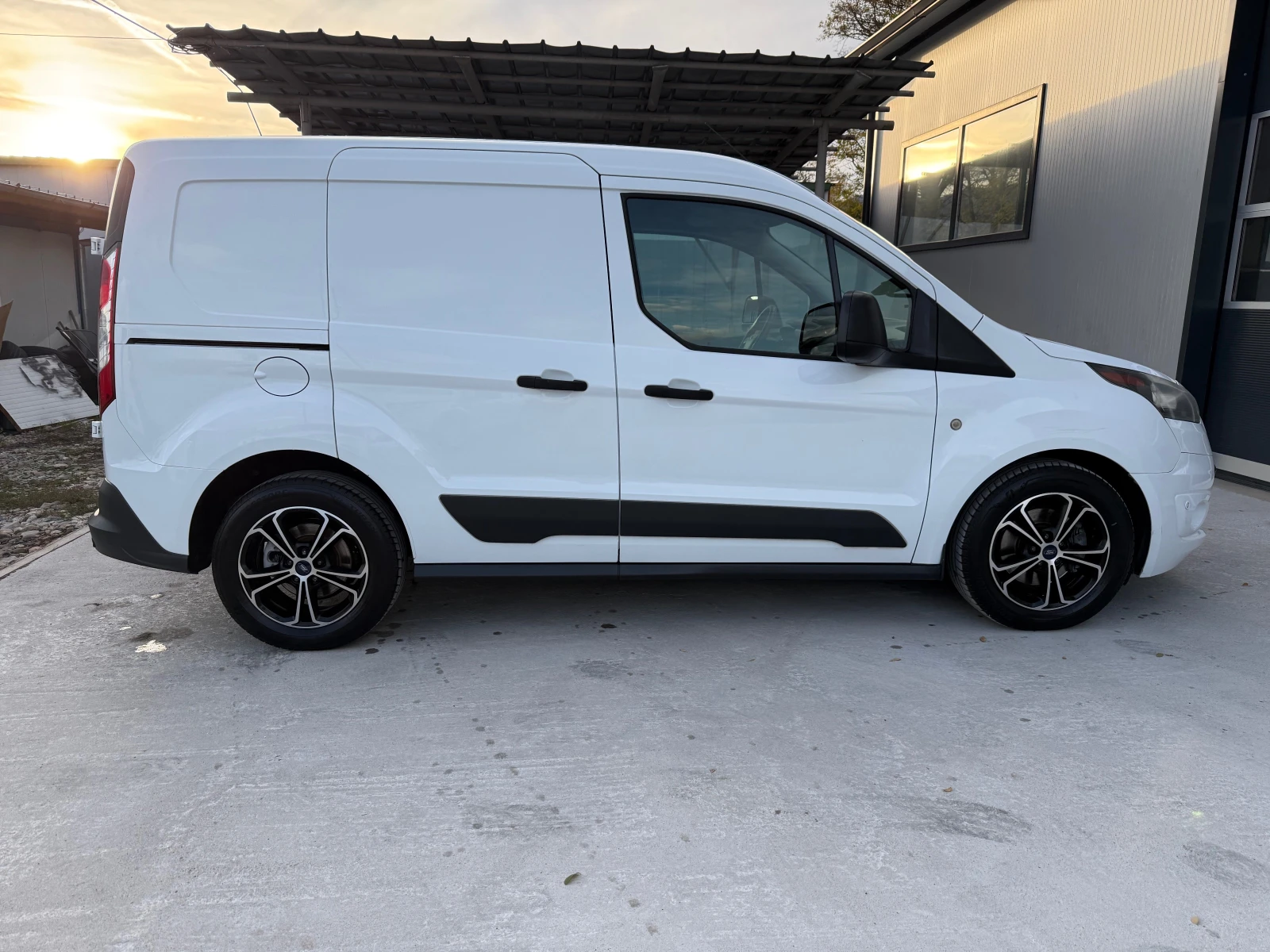 Ford Connect 1.5dci-8v-EURO6 - изображение 8