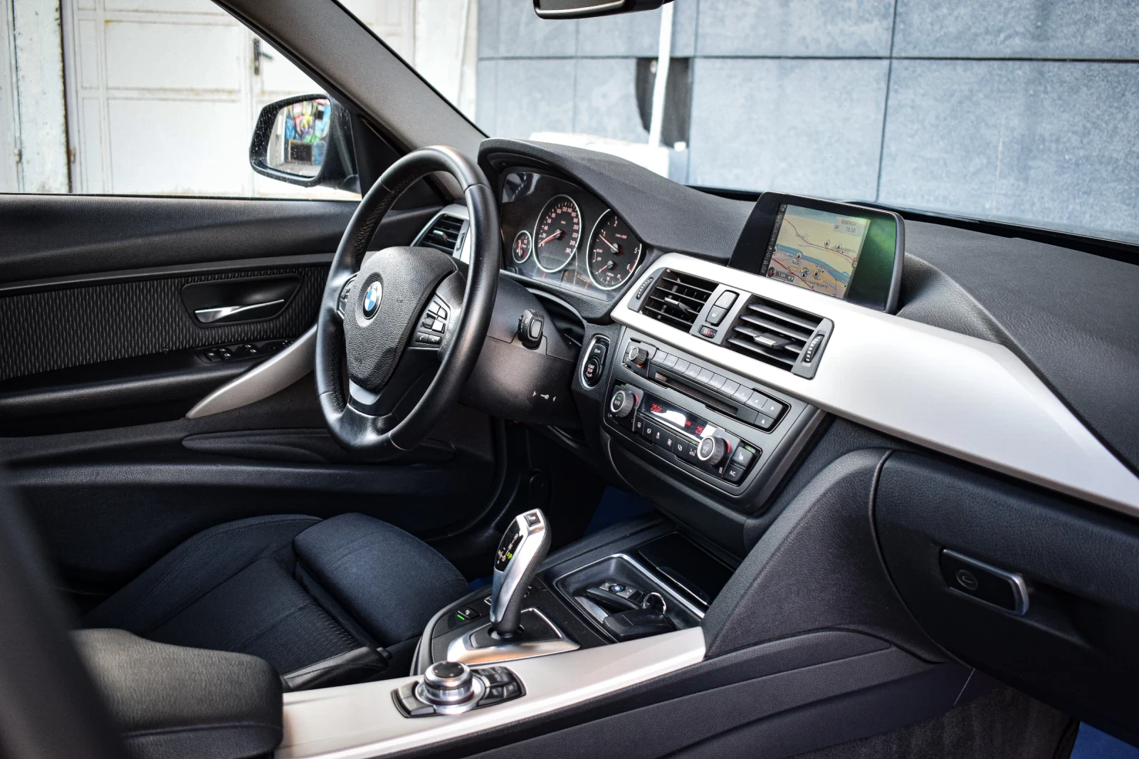 BMW 320 D 184k.c. X-DRIVE / ������� / ��������� | Mobile.bg � ����������� 13