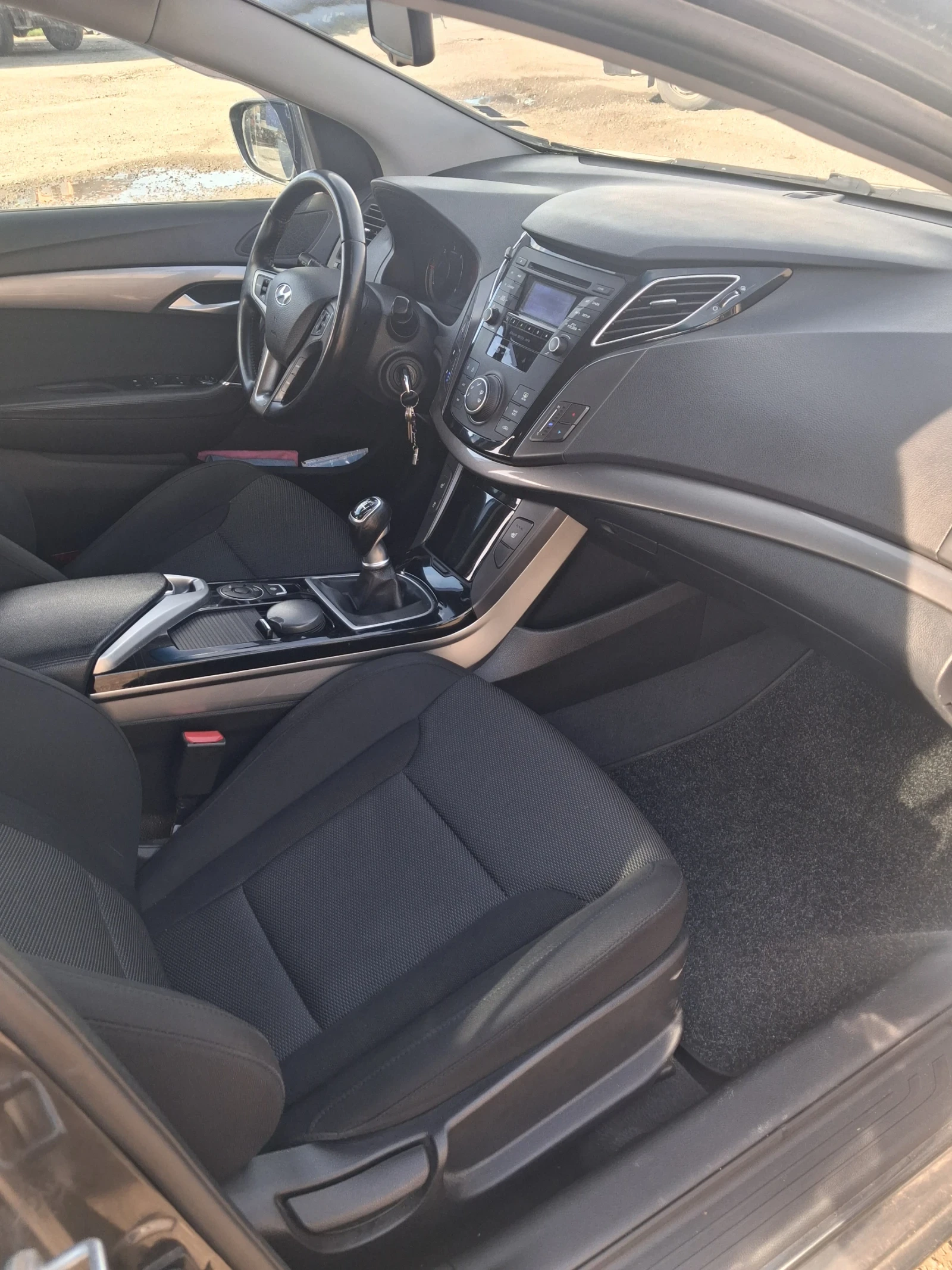 Hyundai I40 1.7 CRDI - изображение 8