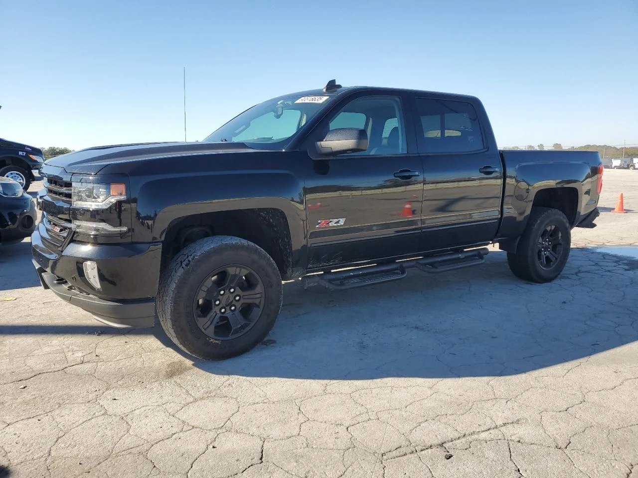 Chevrolet Silverado K1500 LTZ - изображение 3