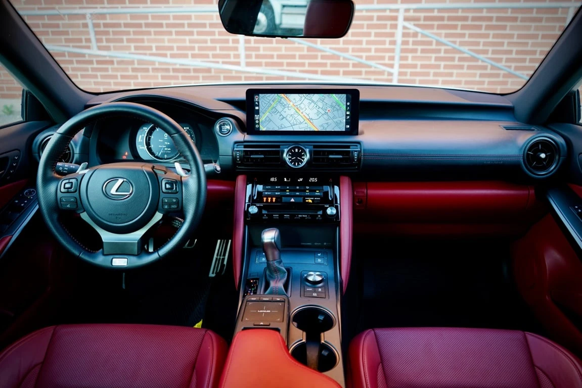 Lexus IS * 300 * F-SPORT * ОБДУХВАНЕ * ПОДГРЕВ*  - изображение 8