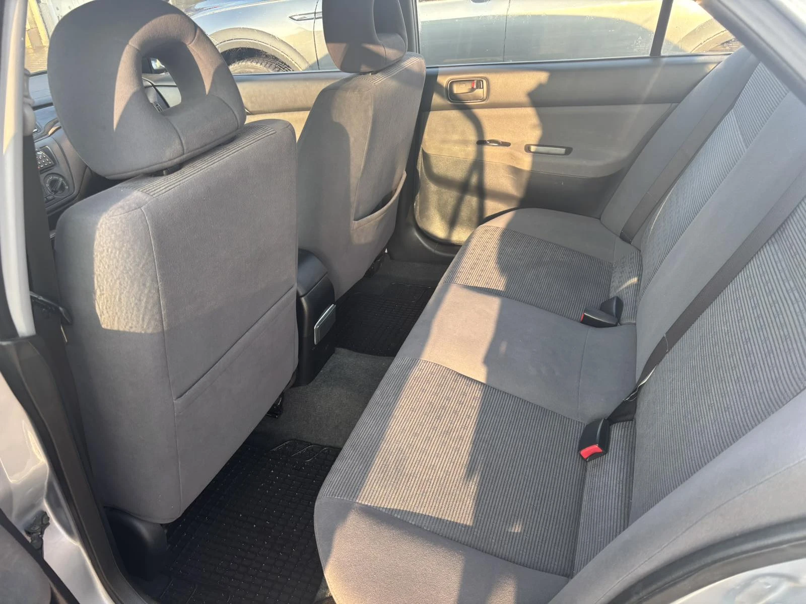 Mitsubishi Lancer 1.6, снимка 4 - Автомобили и джипове - 53763843