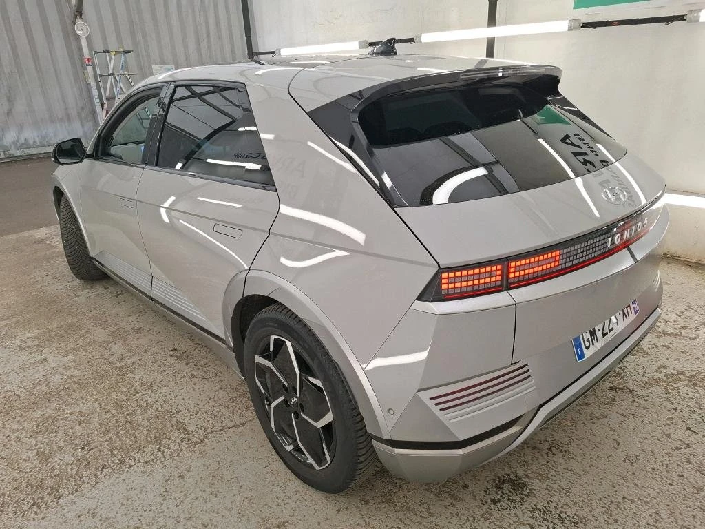 Hyundai Ioniq 5 77.4KWh/UNIQ/2023/ГАРАНЦИЯ!, снимка 4 - Автомобили и джипове - 53784851