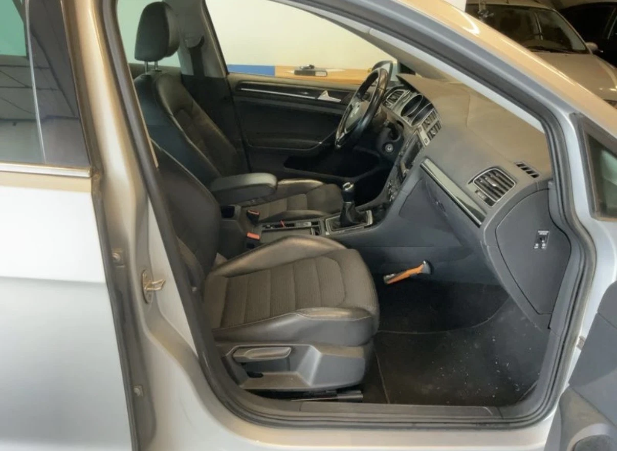 VW Golf R-LINE ОЧАКВАН ВНОС, снимка 10 - Автомобили и джипове - 54058421