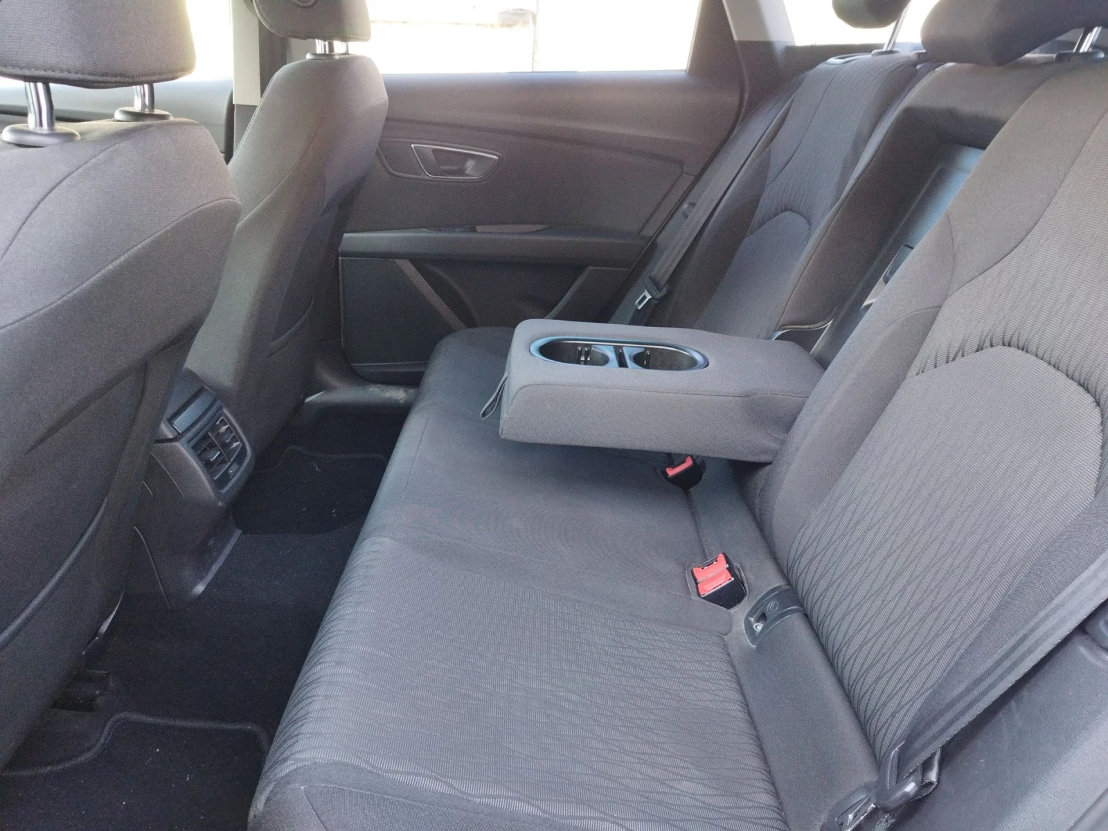 Seat Leon ST 1, 4 ACT/150/LPG EURO6, снимка 10 - Автомобили и джипове - 54065297