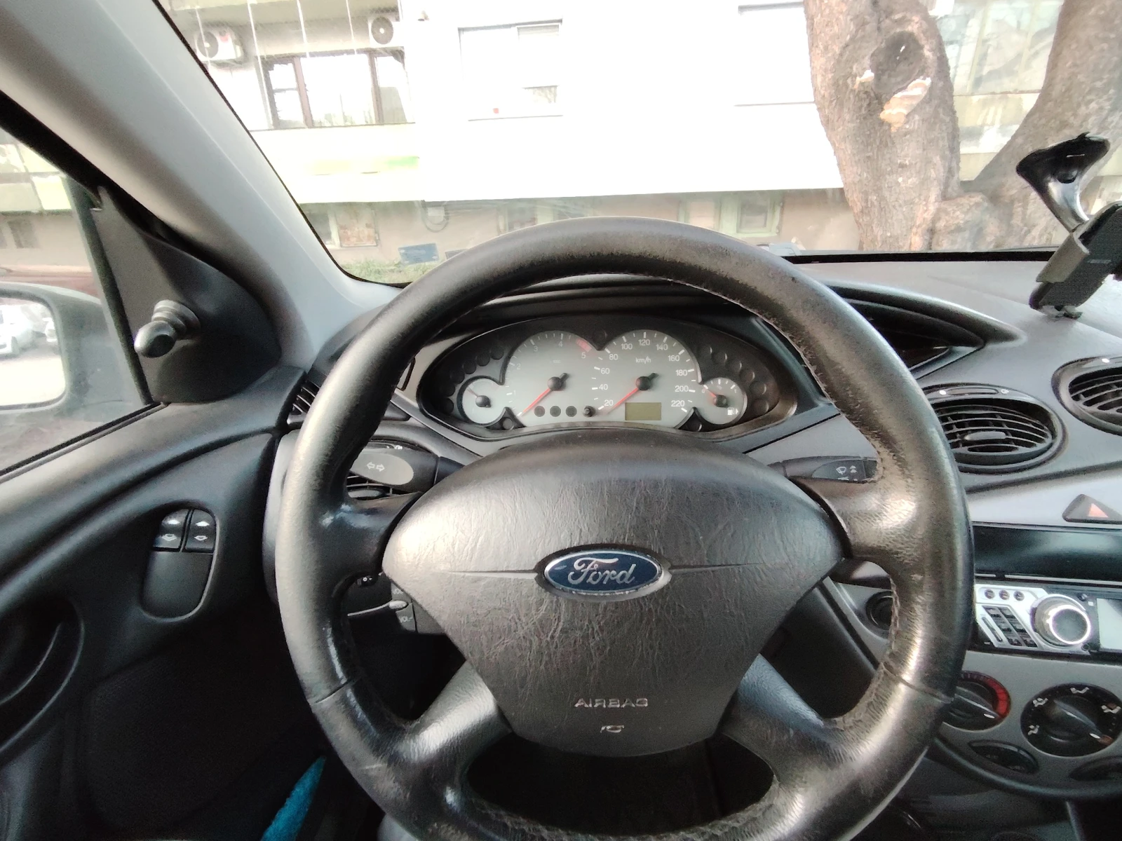 Ford Focus 1.8, снимка 14 - Автомобили и джипове - 54393511