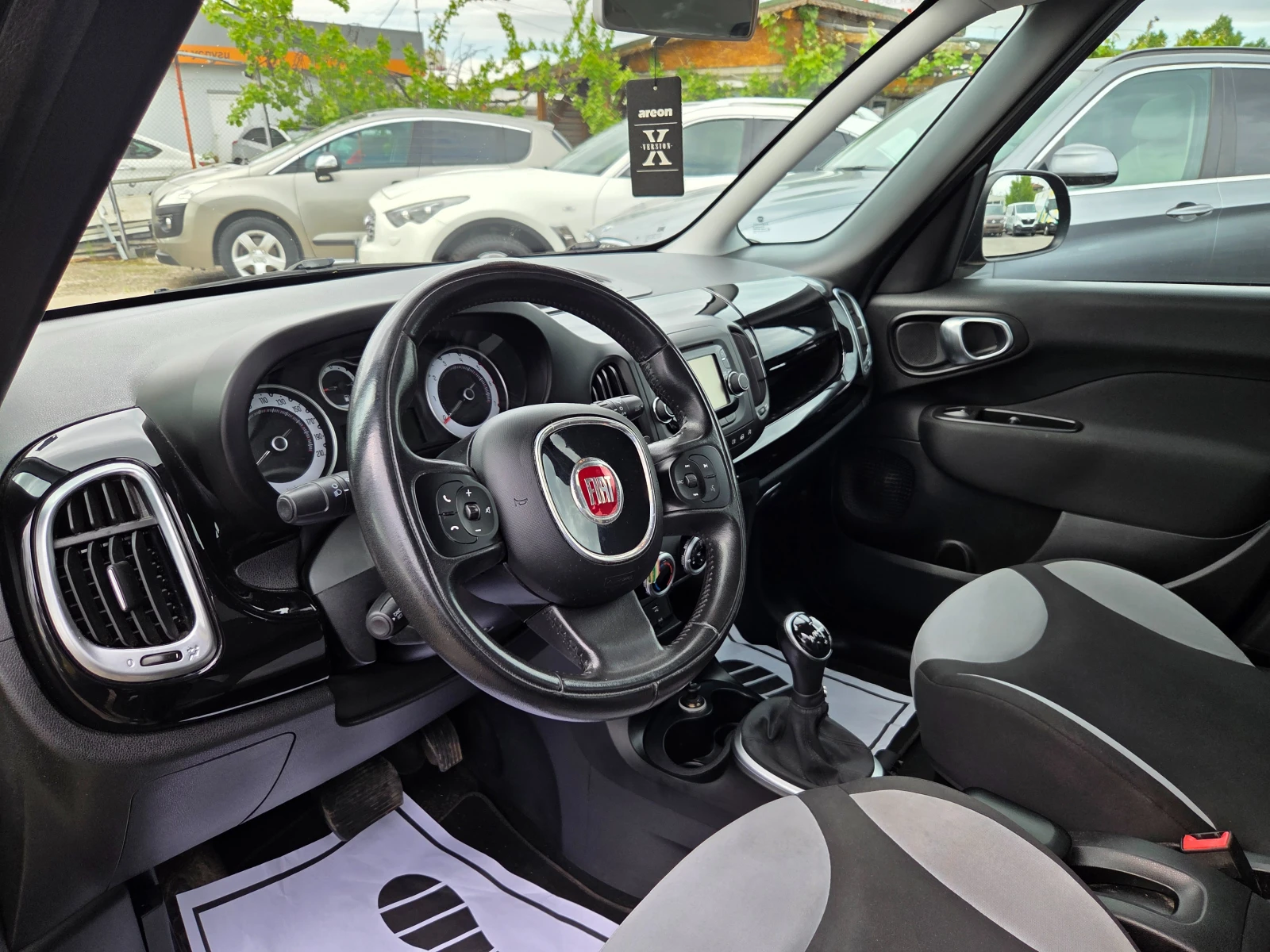 Fiat 500L 1.4jtd AUTOMAT, снимка 9 - Автомобили и джипове - 54555054