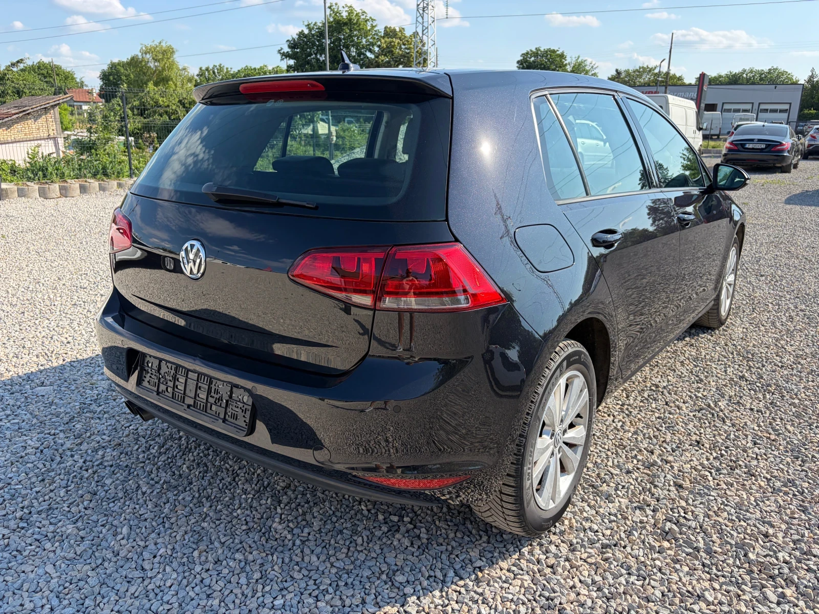 VW Golf 2.0TDI/HIGH LINE/ DISTRONIC/XENON, снимка 4 - Автомобили и джипове - 54748513