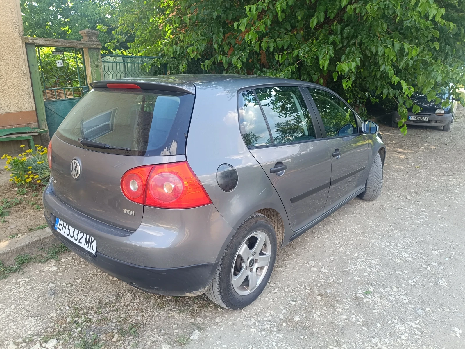 VW Golf, снимка 7 - Автомобили и джипове - 55009110