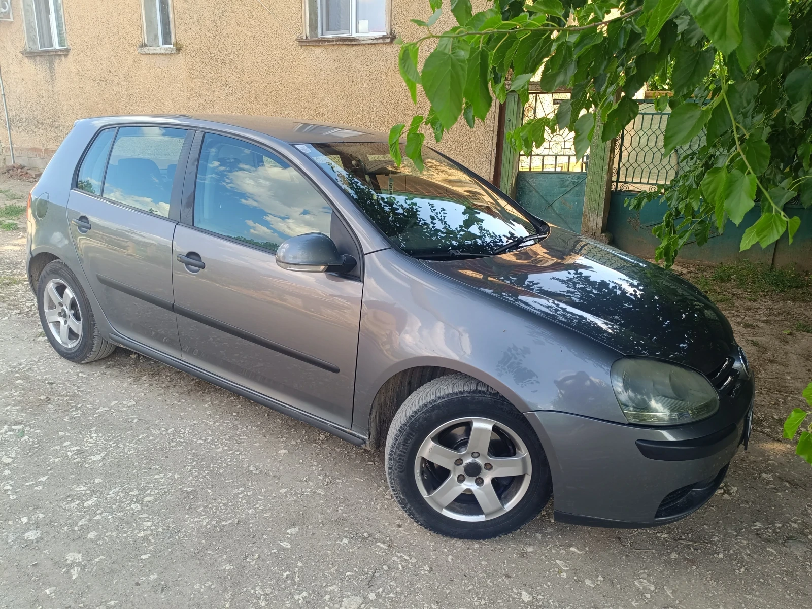 VW Golf, снимка 5 - Автомобили и джипове - 55009110
