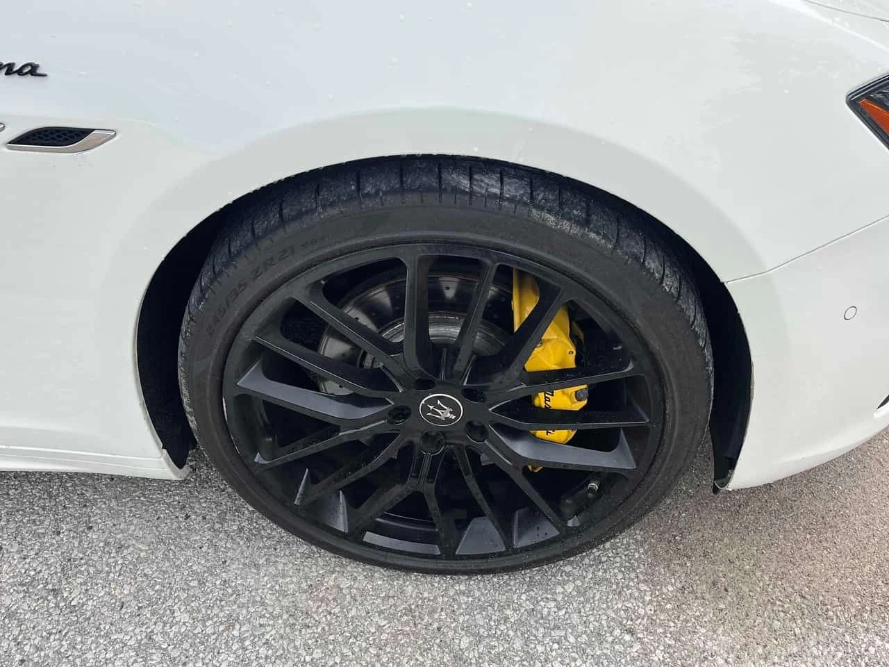 Maserati Ghibli Modena Q4| B&W| 360| PANO| CARFAX| , снимка 6 - Автомобили и джипове - 55058498