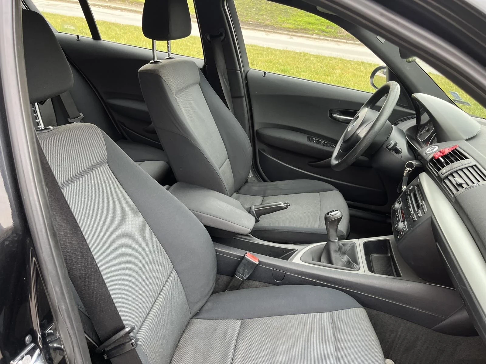 BMW 120, снимка 5 - Автомобили и джипове - 55169211