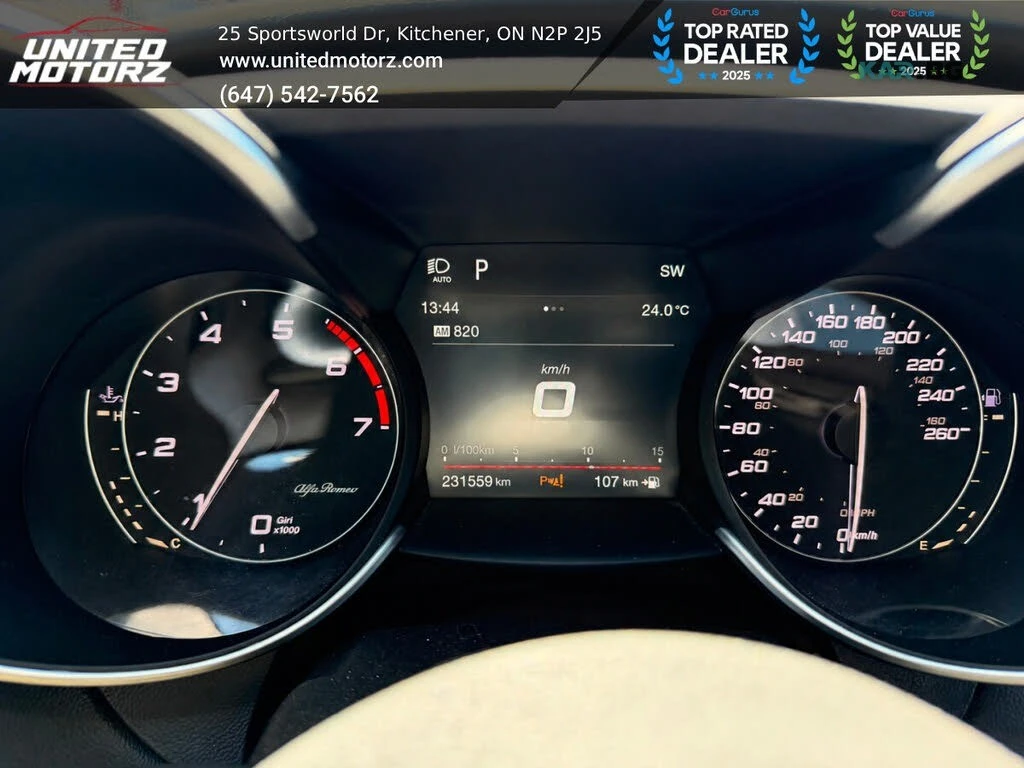 Alfa Romeo Giulia Ti Q4 * АвтоКредит* (ЦЕНА ДО БГ), снимка 11 - Автомобили и джипове - 55222801