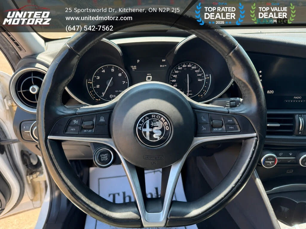 Alfa Romeo Giulia Ti Q4 * АвтоКредит* (ЦЕНА ДО БГ), снимка 10 - Автомобили и джипове - 55222801