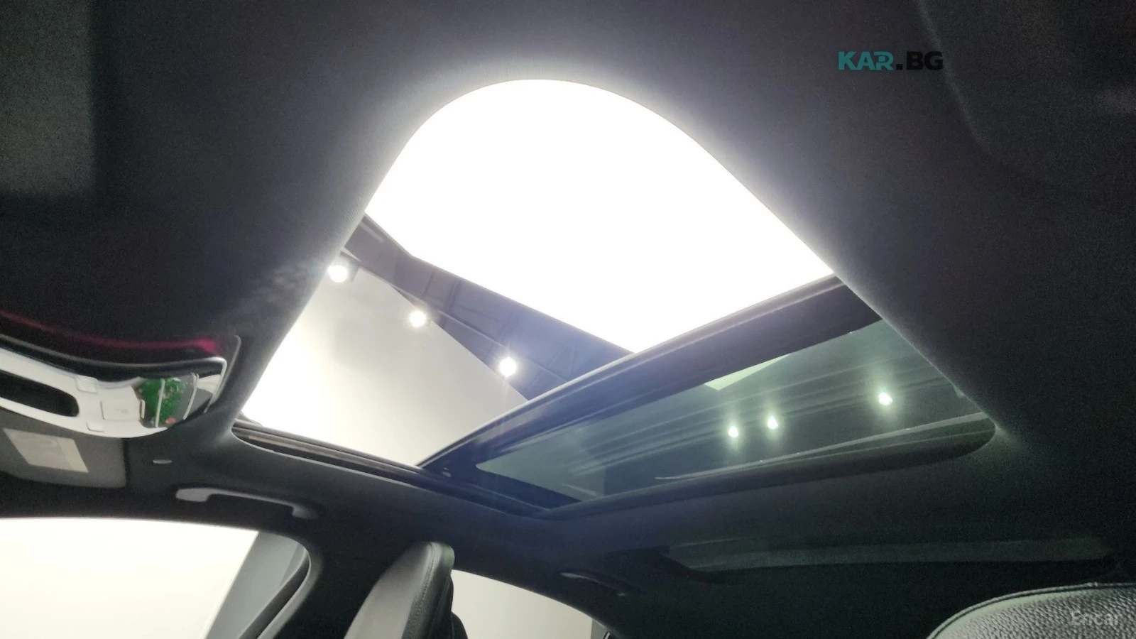 Mercedes-Benz C 300 4MATIC/AMG-LINE/DRIVE-ASSISTS/360CAMERA/SUNROOF, снимка 13 - Автомобили и джипове - 55292898