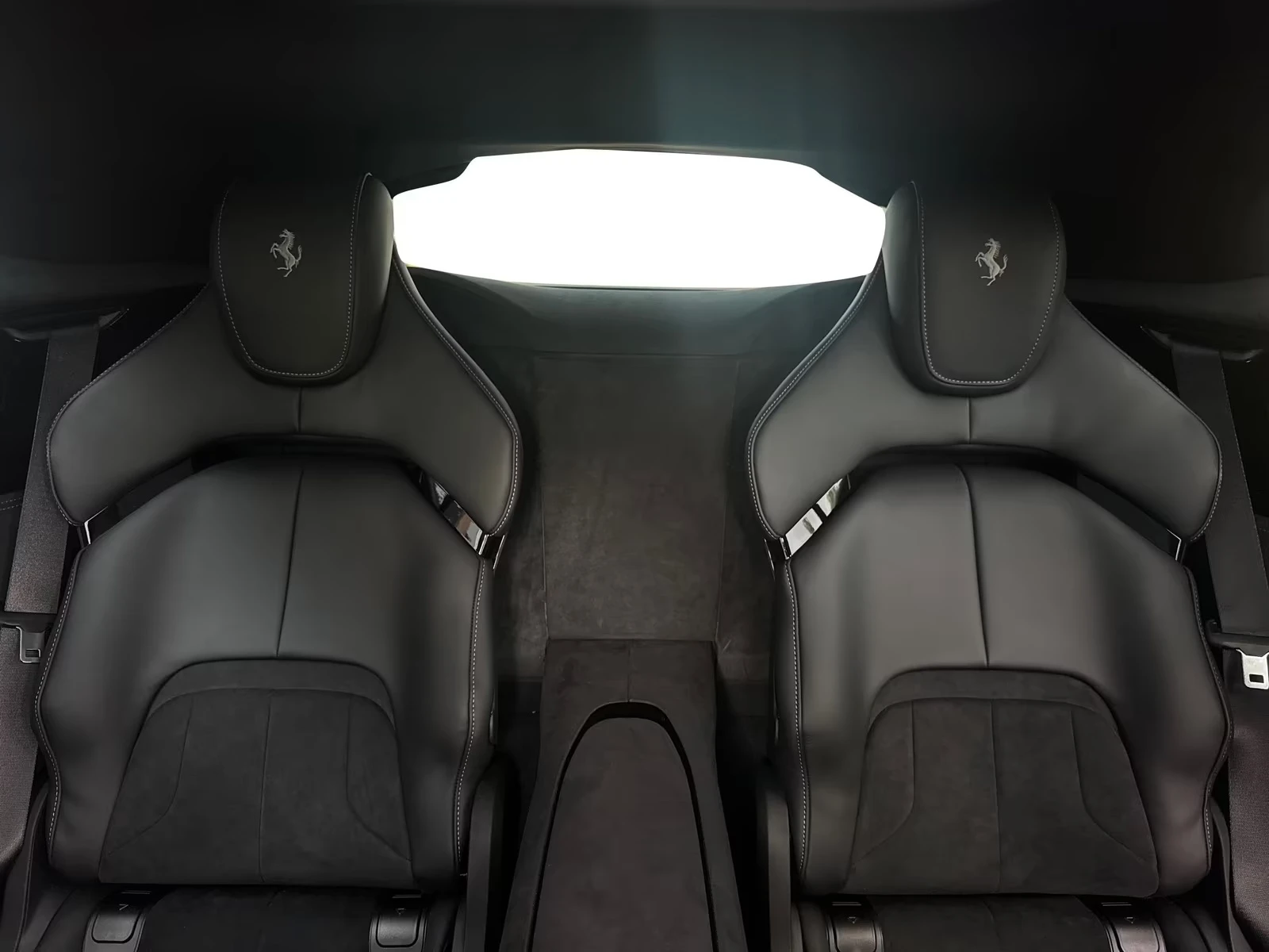 Ferrari Purosangue KERAMIK 360-CAM PANORAMA , снимка 16 - Автомобили и джипове - 55579602