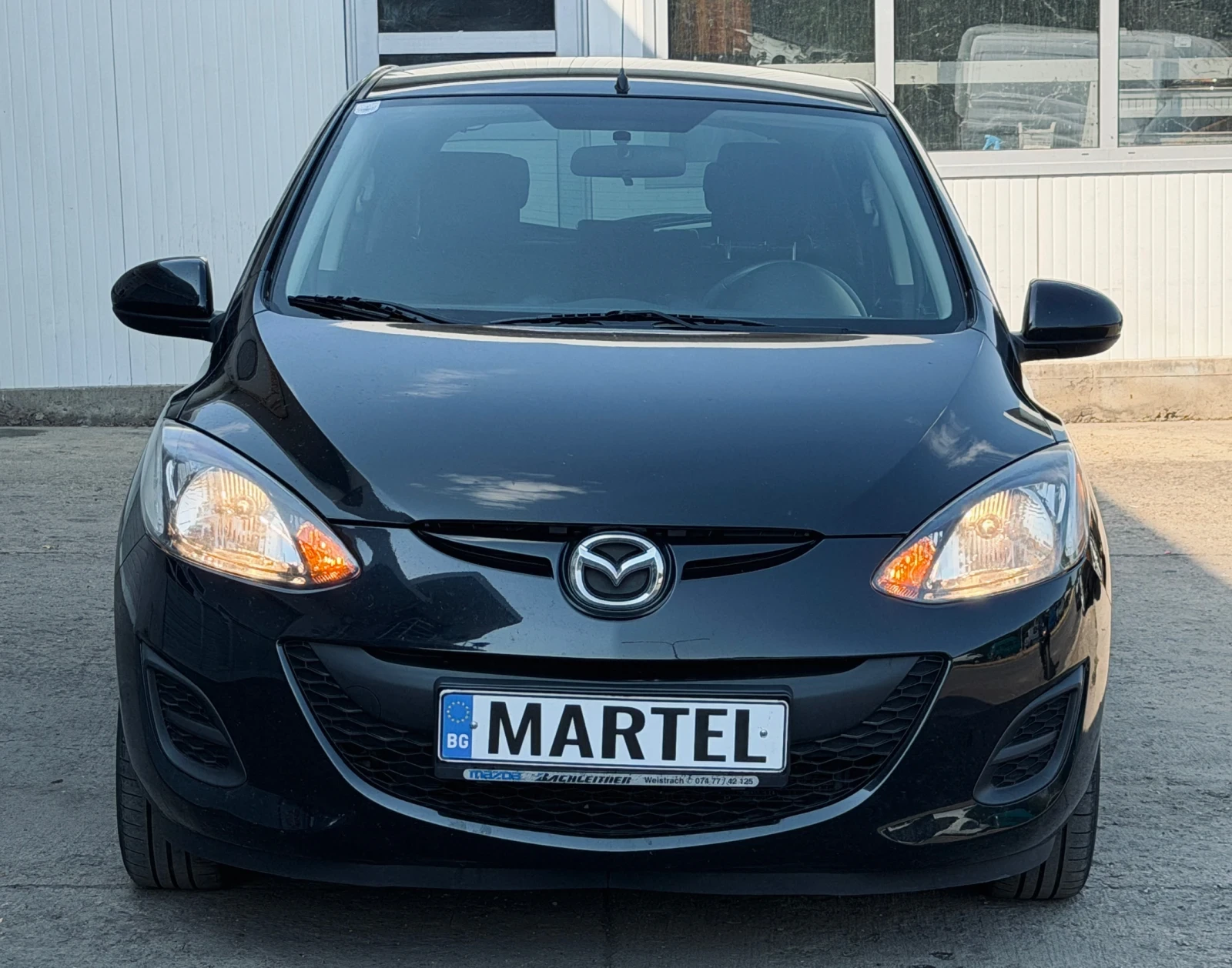 Mazda 2 1.3i / КЛИМА / TAMURA, снимка 2 - Автомобили и джипове - 55659733